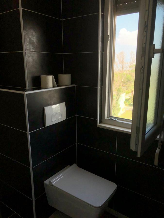 Alba Luxury Apartment ดูร์เรส ภายนอก รูปภาพ